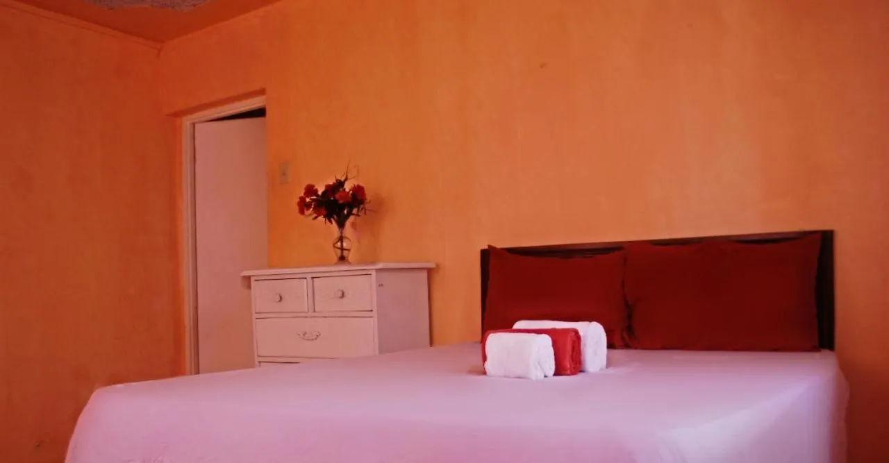 Cozy And Affordable Hotel Ocho Rios Guest house